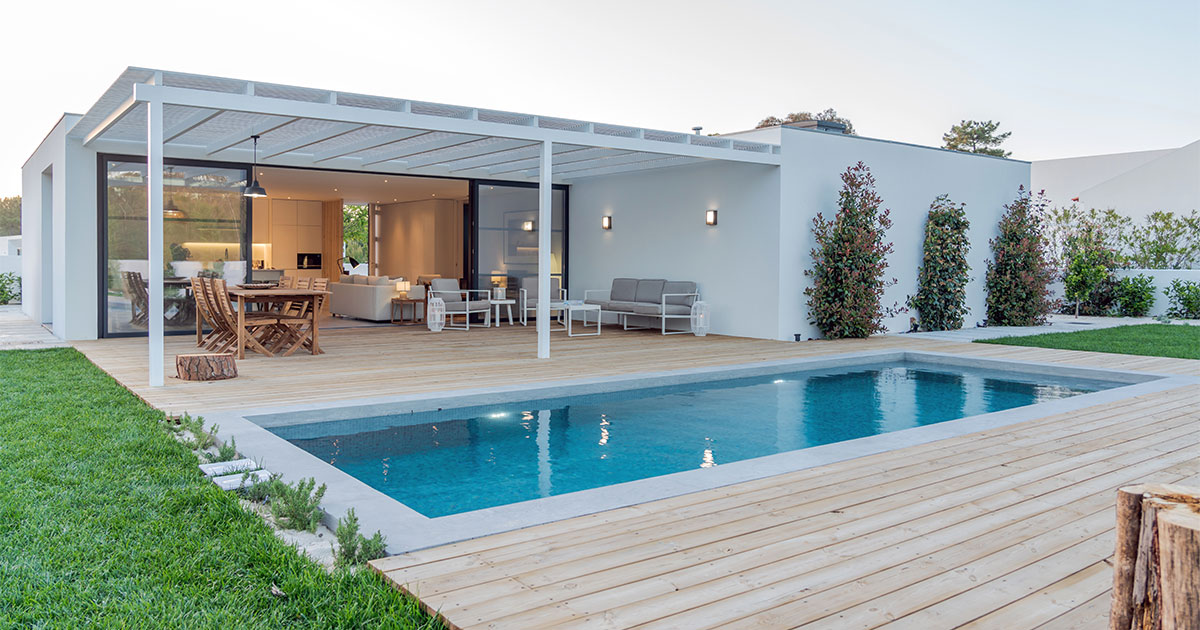 wood-deck-pool